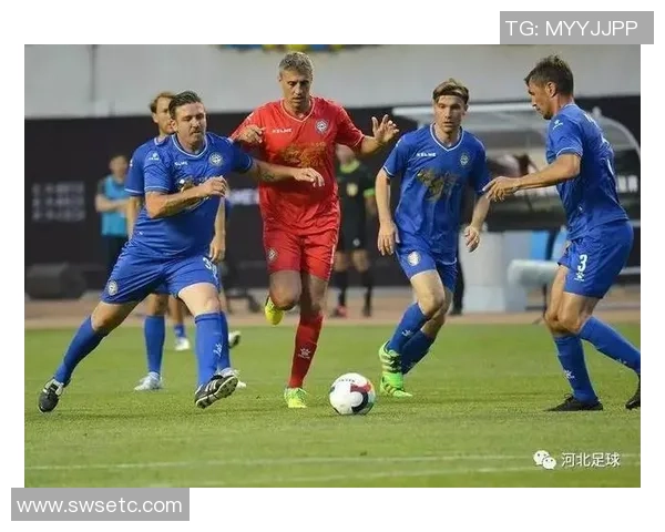 足球科里纳的传奇人生与裁判生涯的深度解析与反思