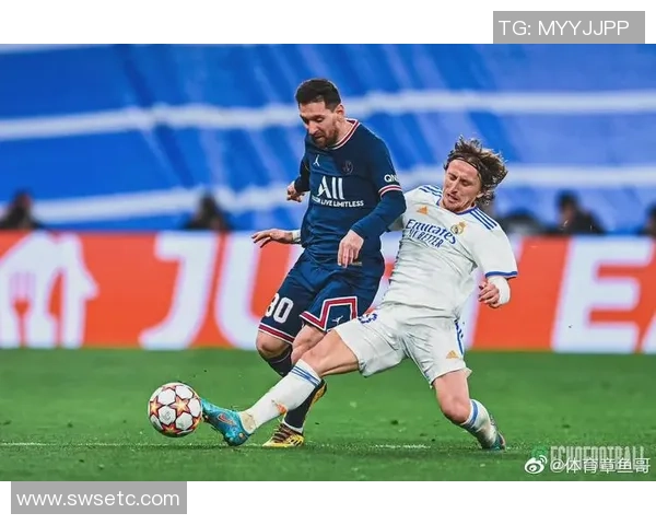 足球铲子技巧解析如何在比赛中有效运用铲球技术提升防守能力 足球铲子技巧解析如何在比赛中有效运用铲球技术提升防守能力